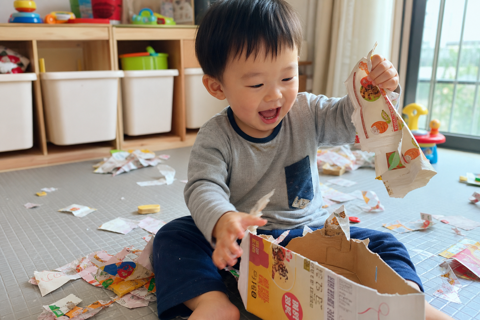 孩子爱撕纸搞破坏？一招变专注力训练