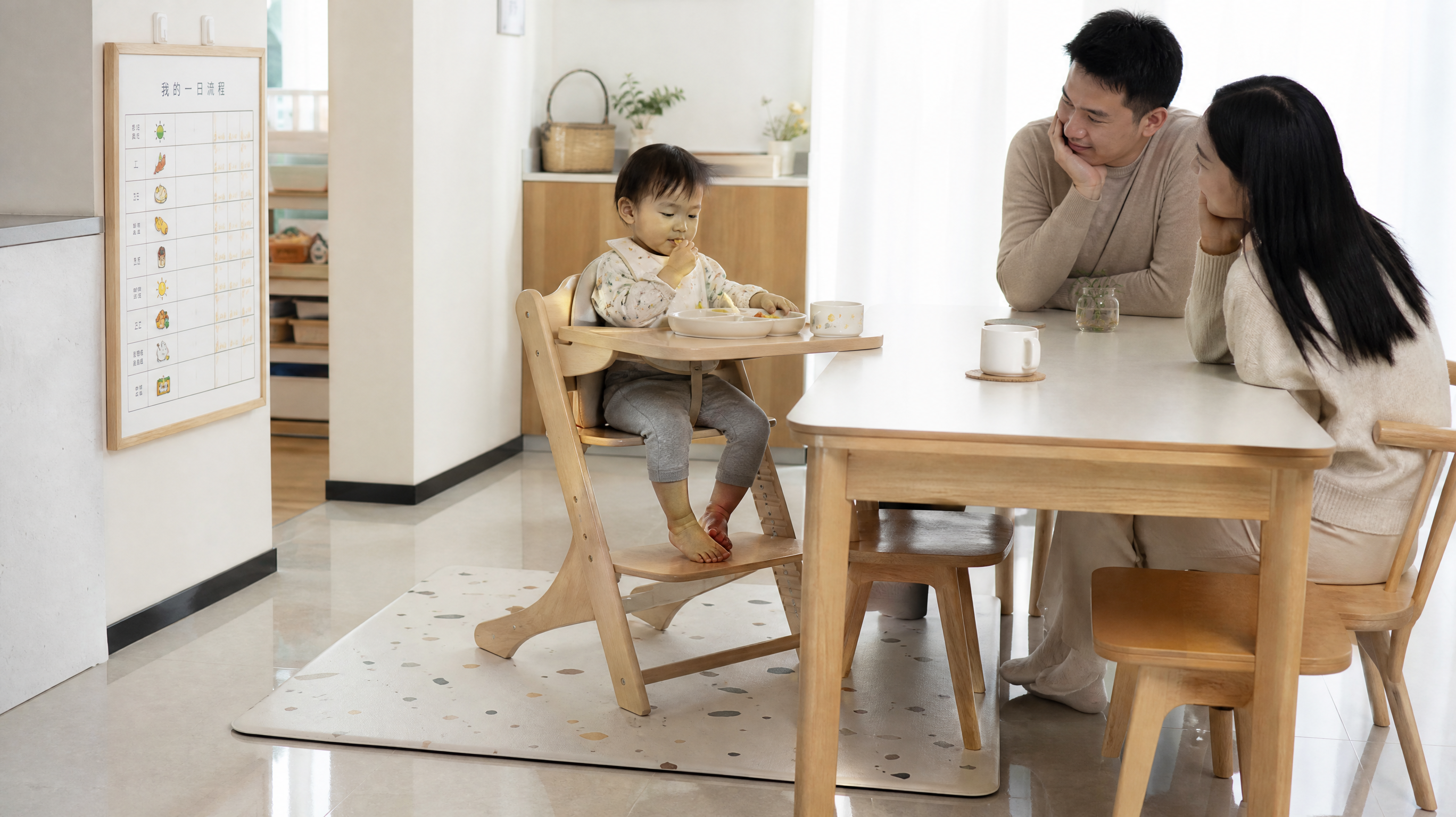 孩子吃饭像“打仗”？3周练出自主进食