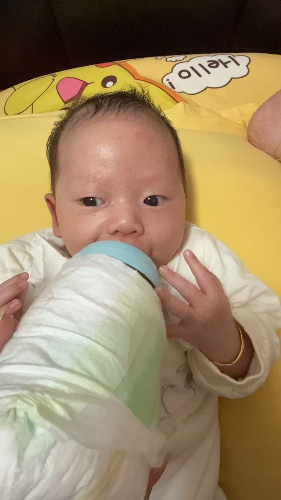 宝宝晚上不睡觉,妈妈们快崩溃了