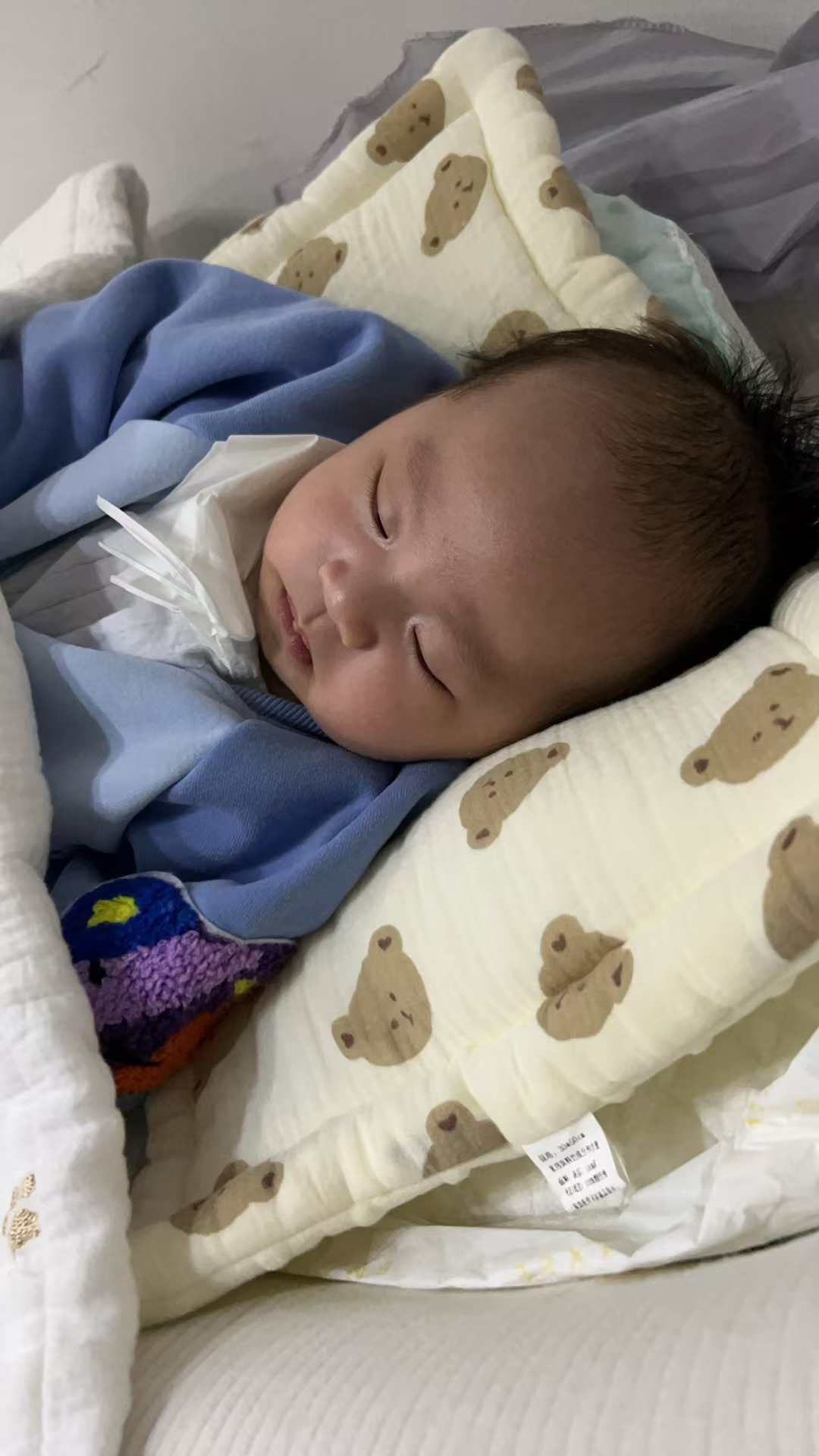 宝宝打疫苗后哭闹不止怎么办