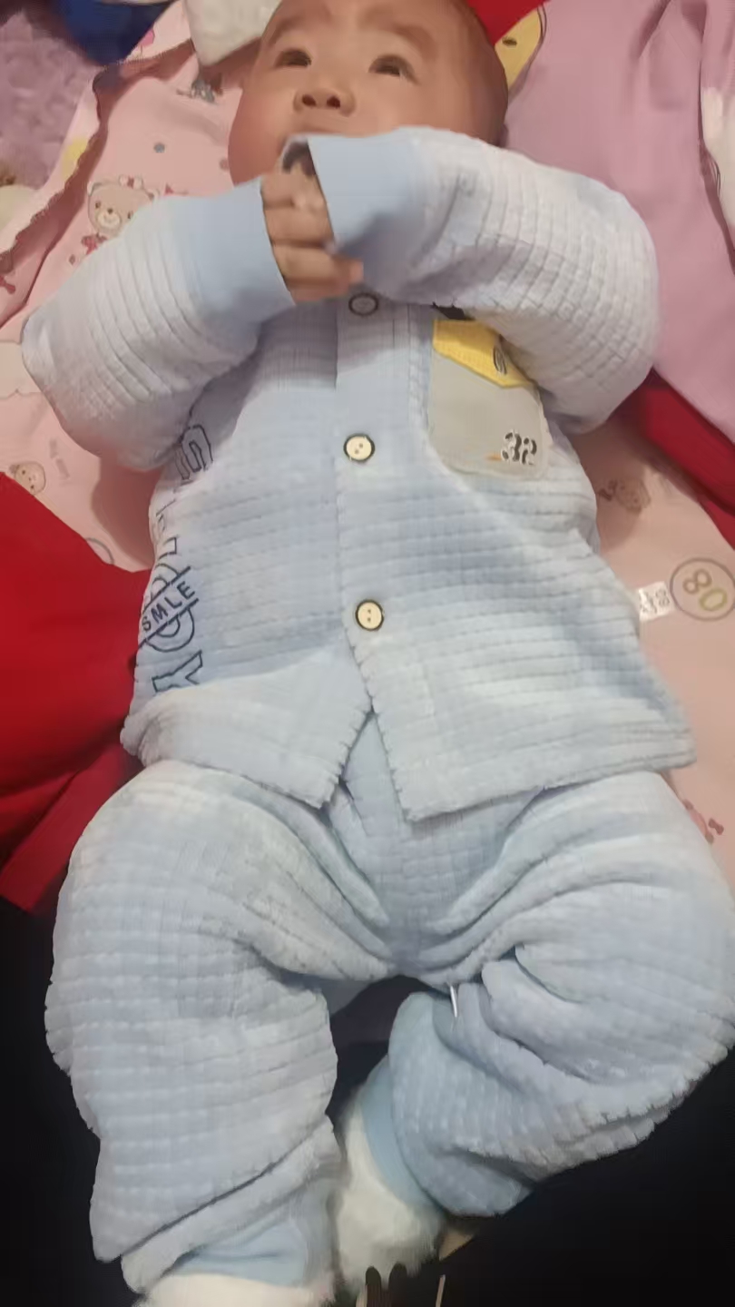 产后情绪波动大，如何调节心态？